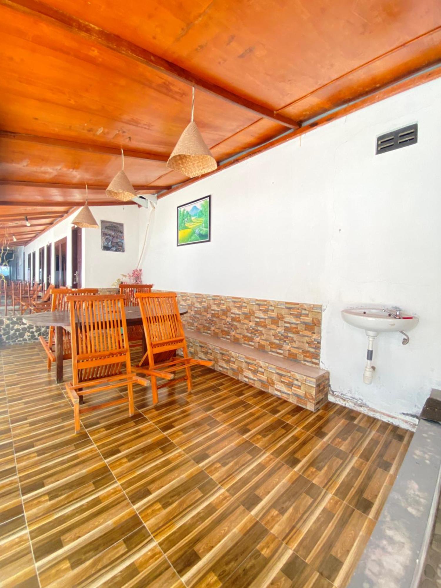 A Pousada Js House View Ilhas Karimunjava Exterior foto