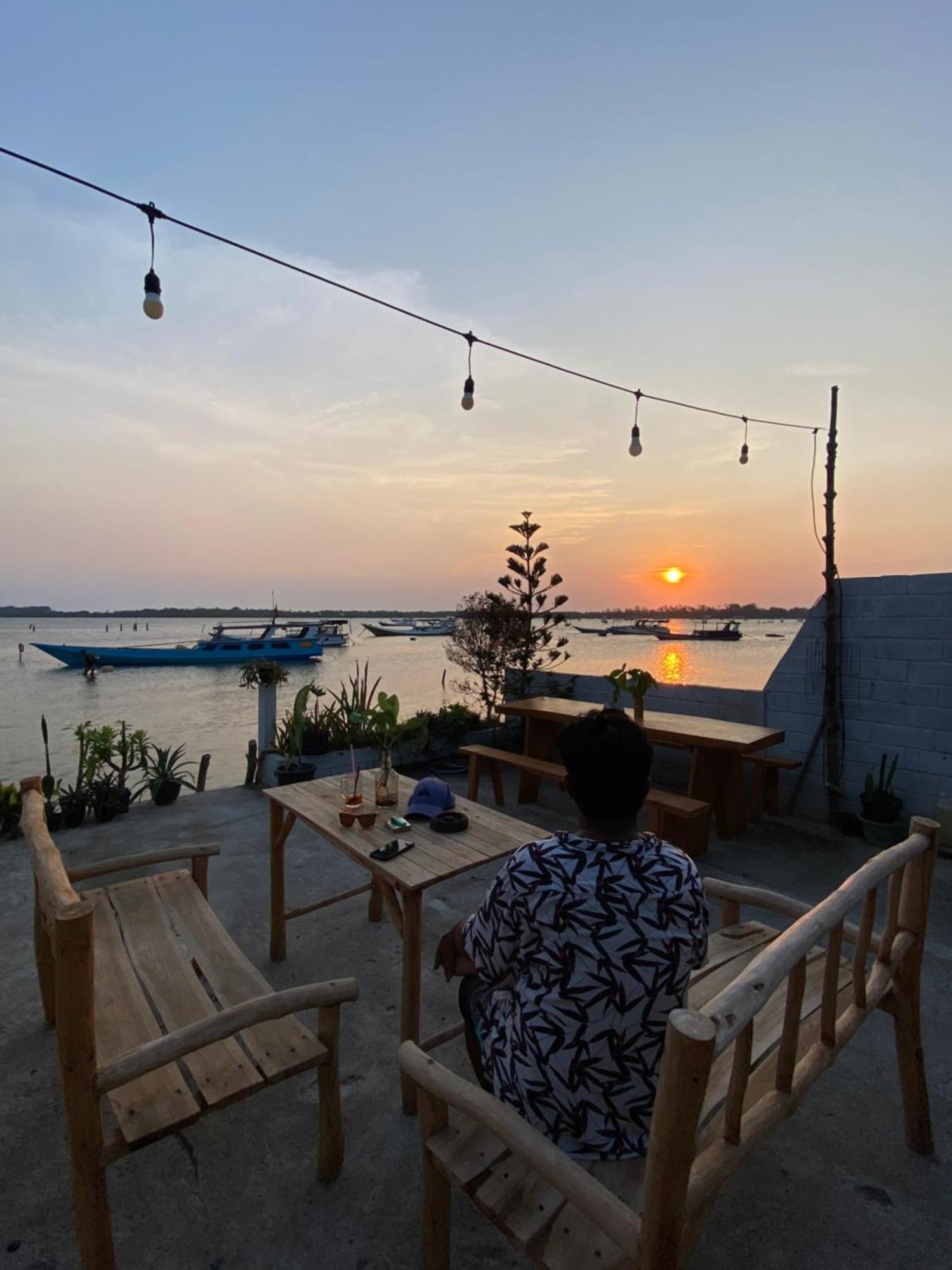 A Pousada Js House View Ilhas Karimunjava Exterior foto