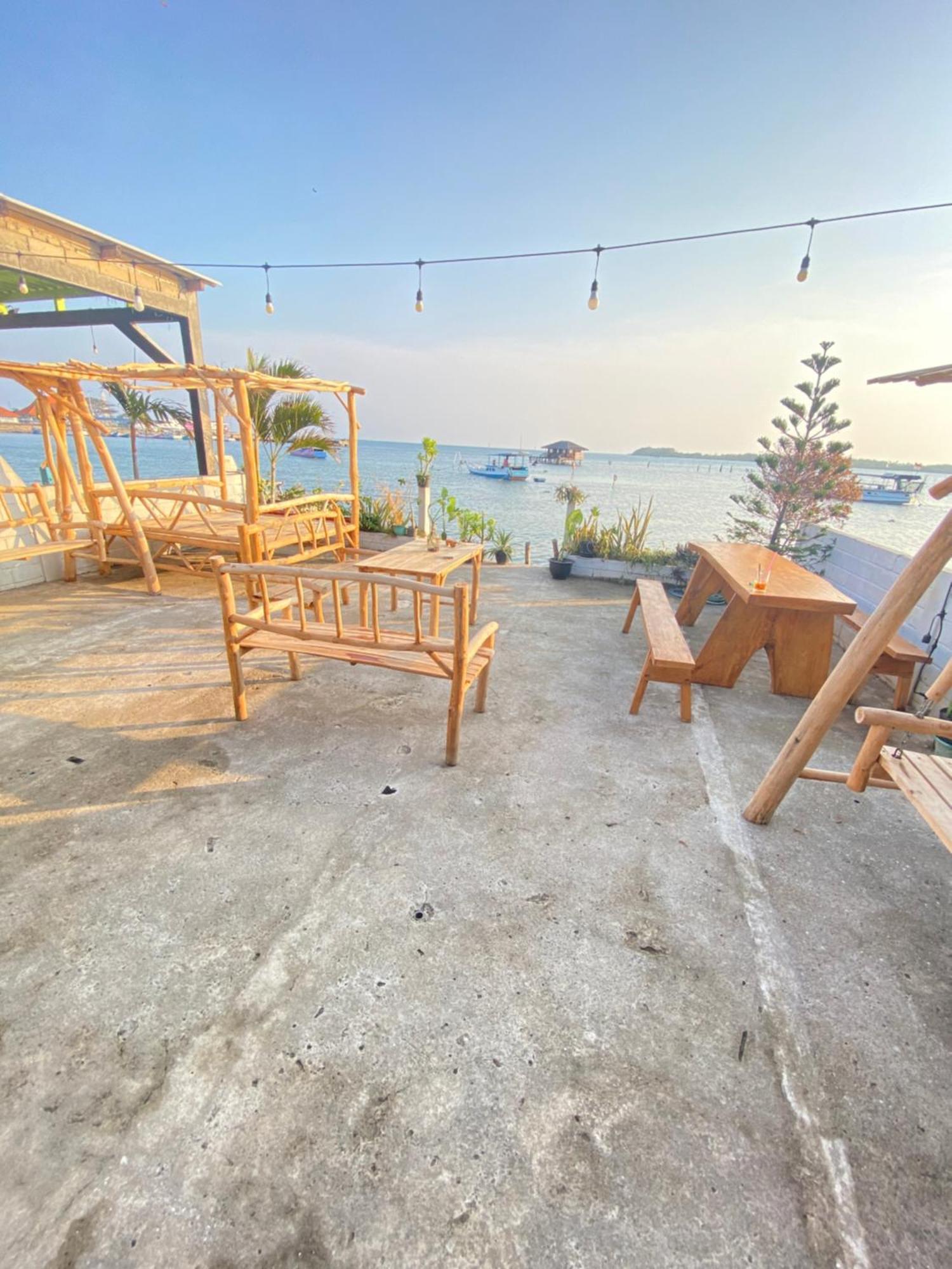 A Pousada Js House View Ilhas Karimunjava Exterior foto