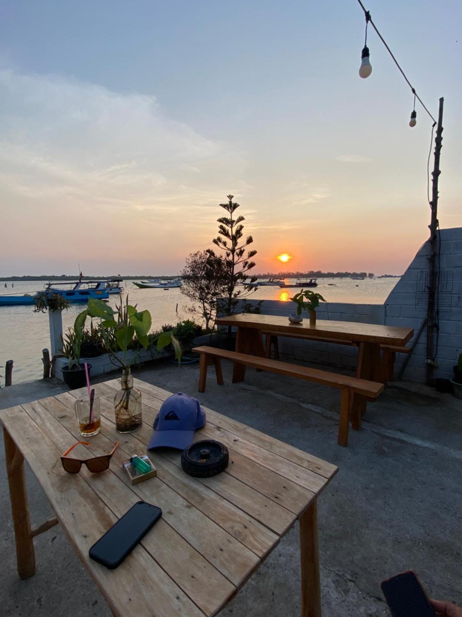 A Pousada Js House View Ilhas Karimunjava Exterior foto